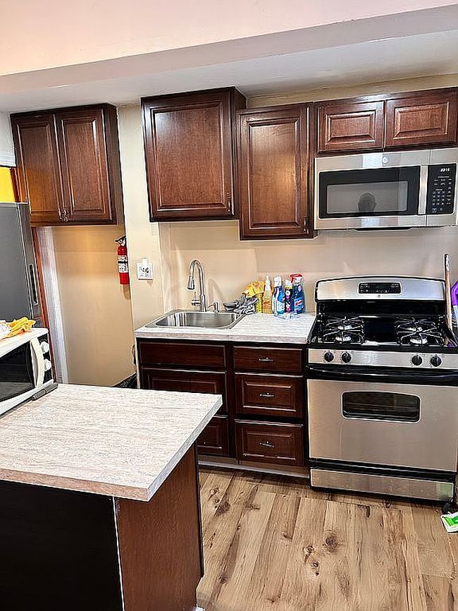 Photo of 6667 Church Ln, Upper Darby, PA