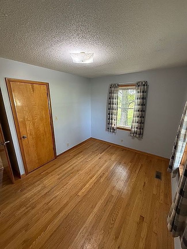 Image of 2644 Thomas Rd