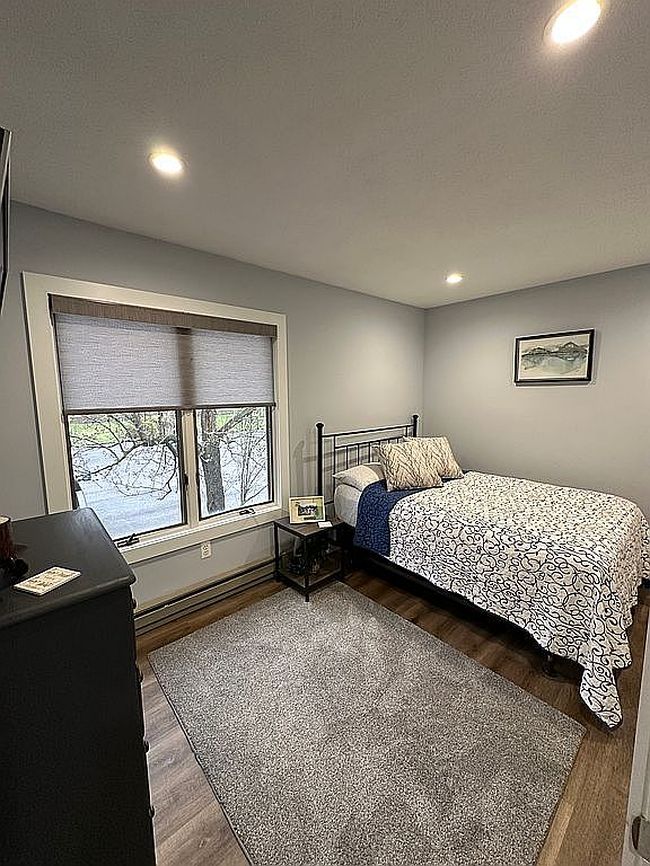 Image of 8 Laurel Brook Dr