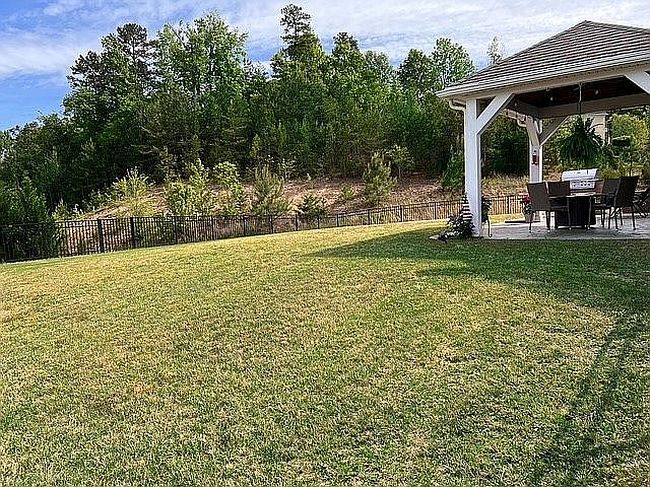 Image of 208 Hunters Hill Dr