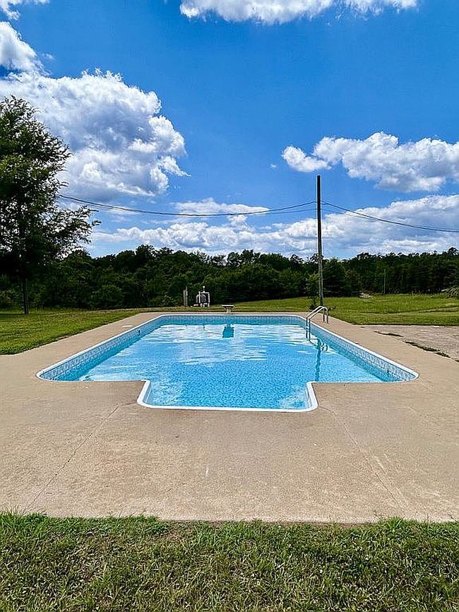 Photo of 180 Lakefront Rd, Gillham, AR
