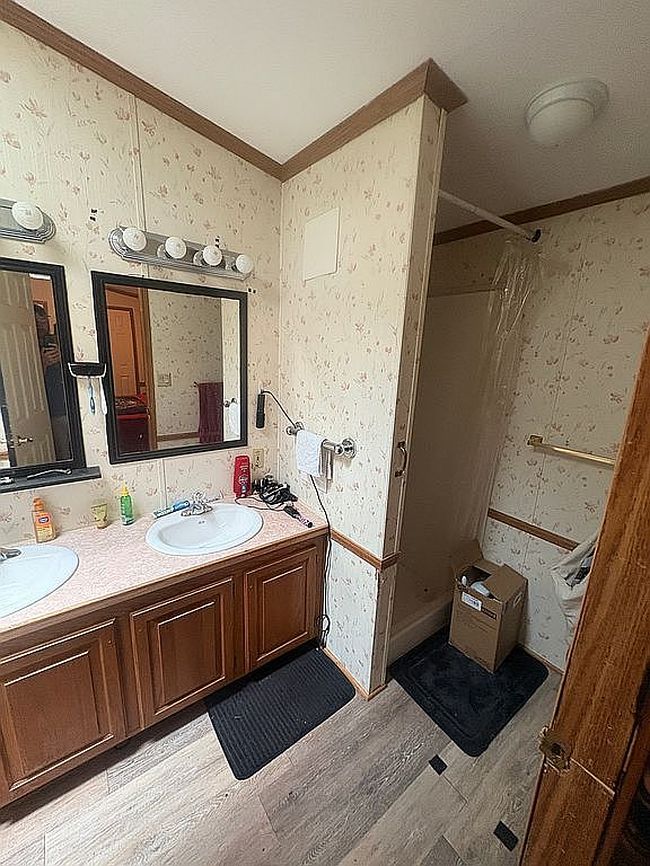 Photo of 8902 Cedar Rd, Breinigsville, PA