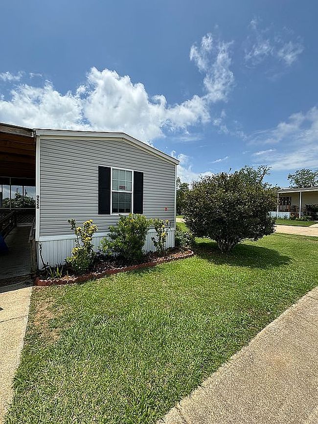 Image of 9526 Key Largo Dr