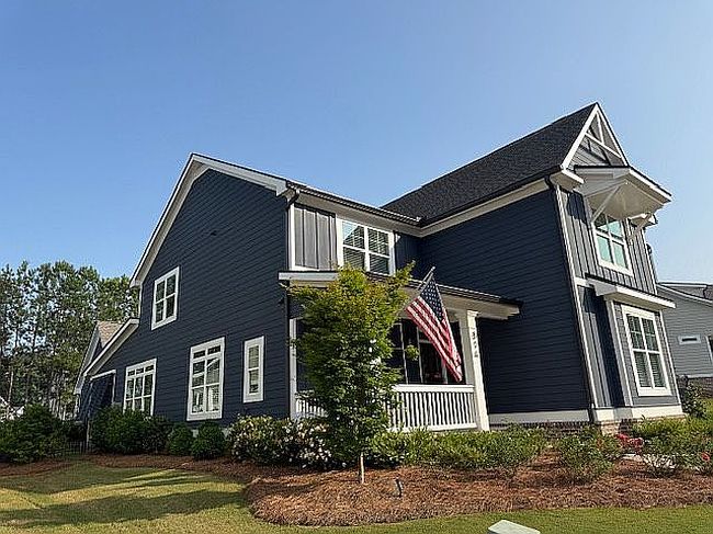 Photo of 814 Clubside Ct
