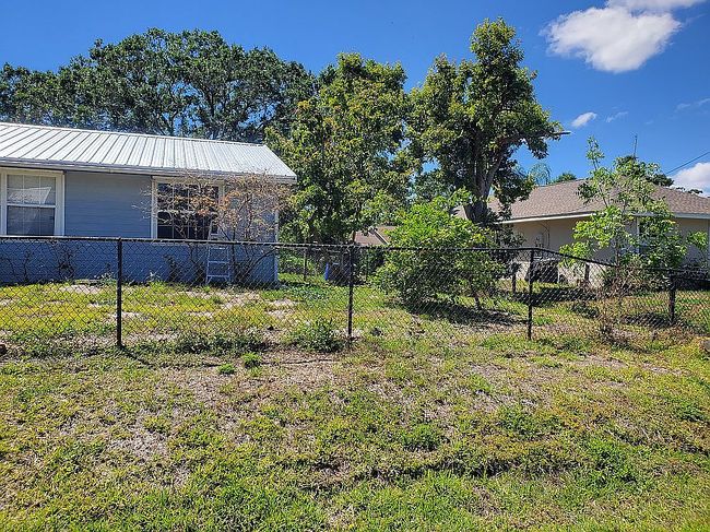 Image of 815 Houle Ave