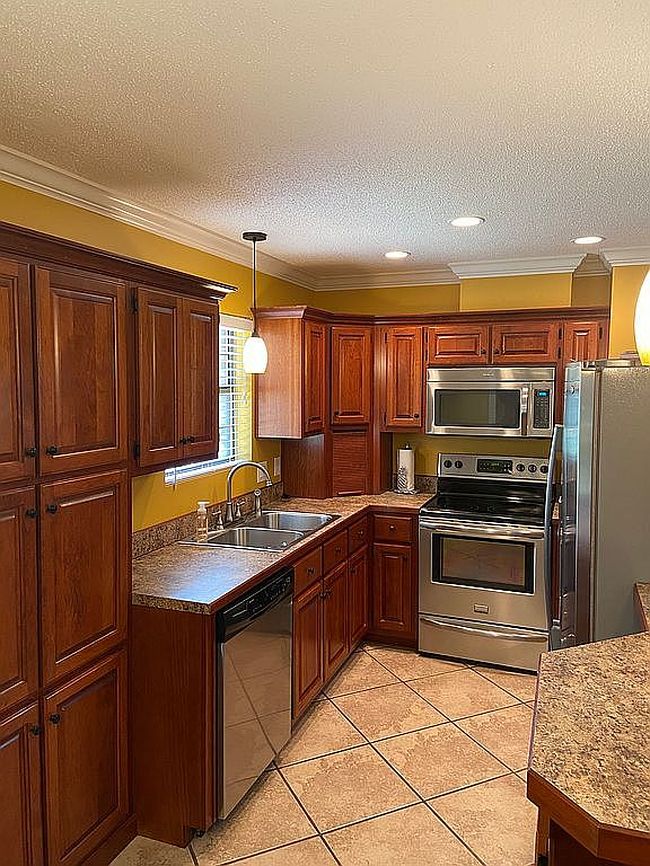 Photo of 140 Whispering Pines Trl, Waycross, GA