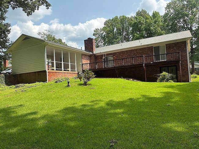 Image of 95 Moorewood Dr