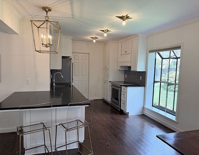 Additional photo 3 of property located at 4400 Belmont Park Ter Apt 174