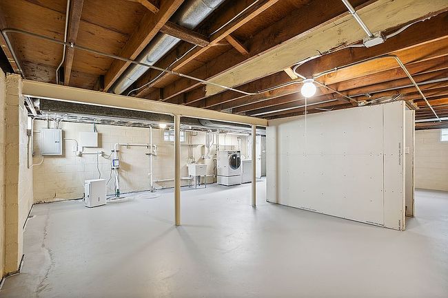 Image of 8118 Howard Ave