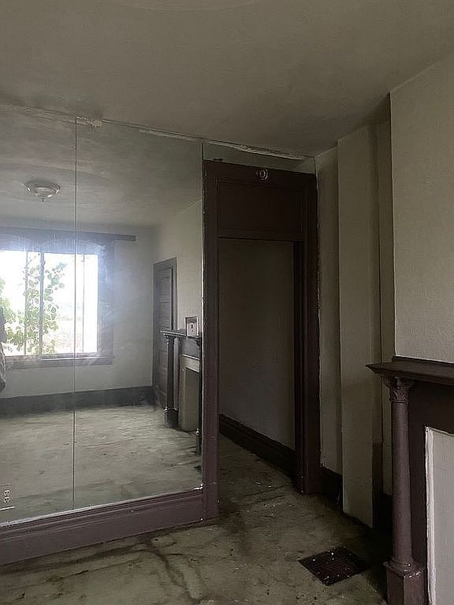 Image of 2230 Webster Ave