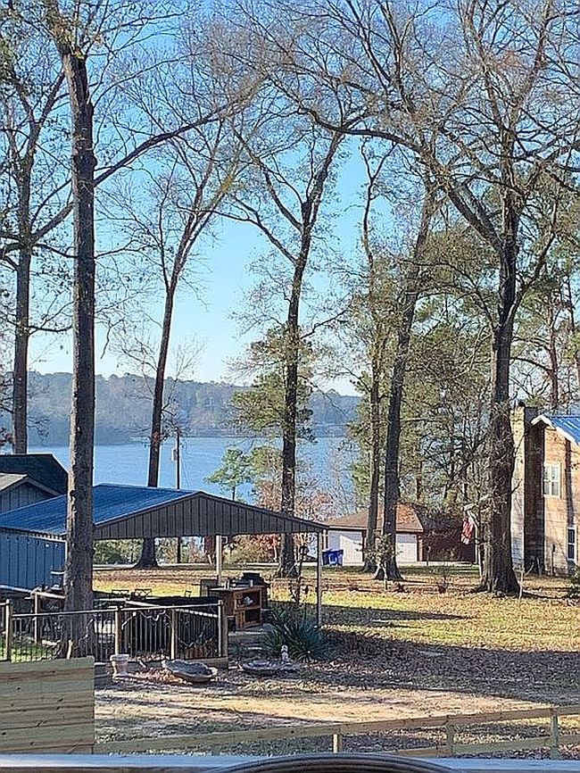 Photo of 175 Bear Hill Dr, Livingston, TX