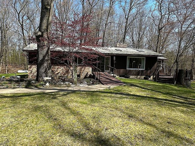 Image of 813 E Brooks Rd