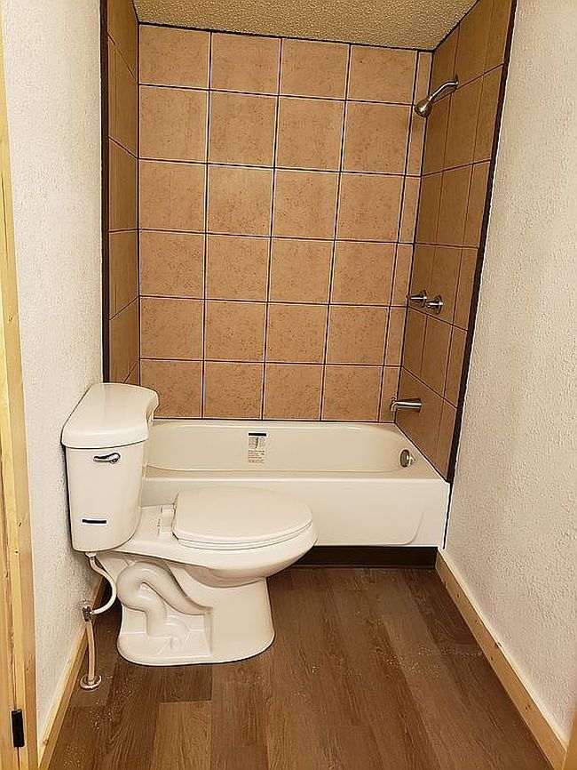 Image of 832 Travis Ct
