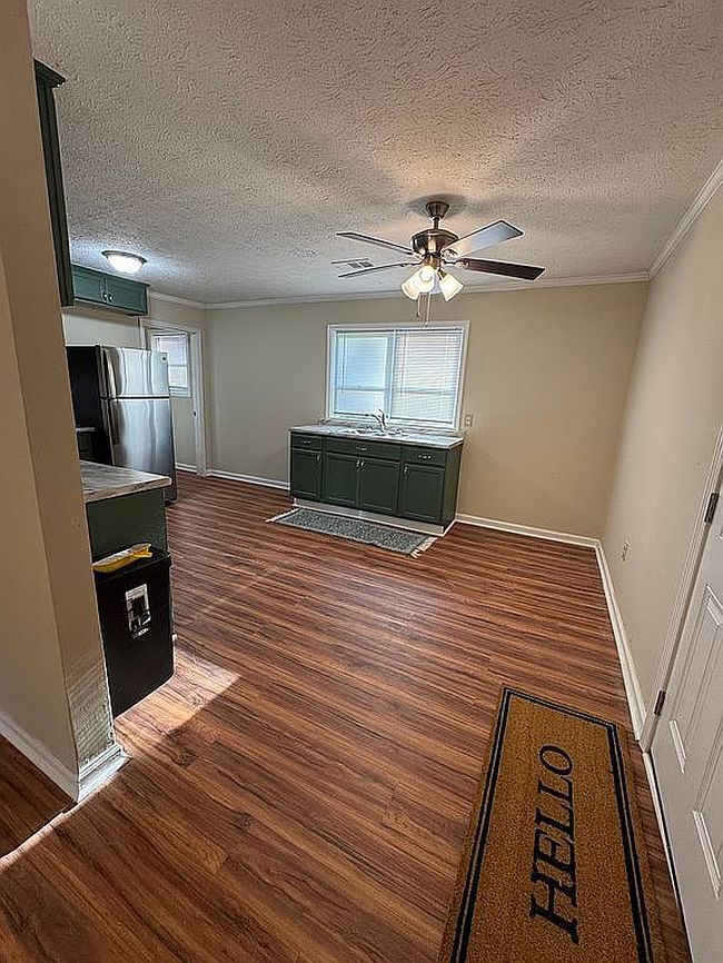 Photo of 766 Mcelrath St, Sandersville, GA