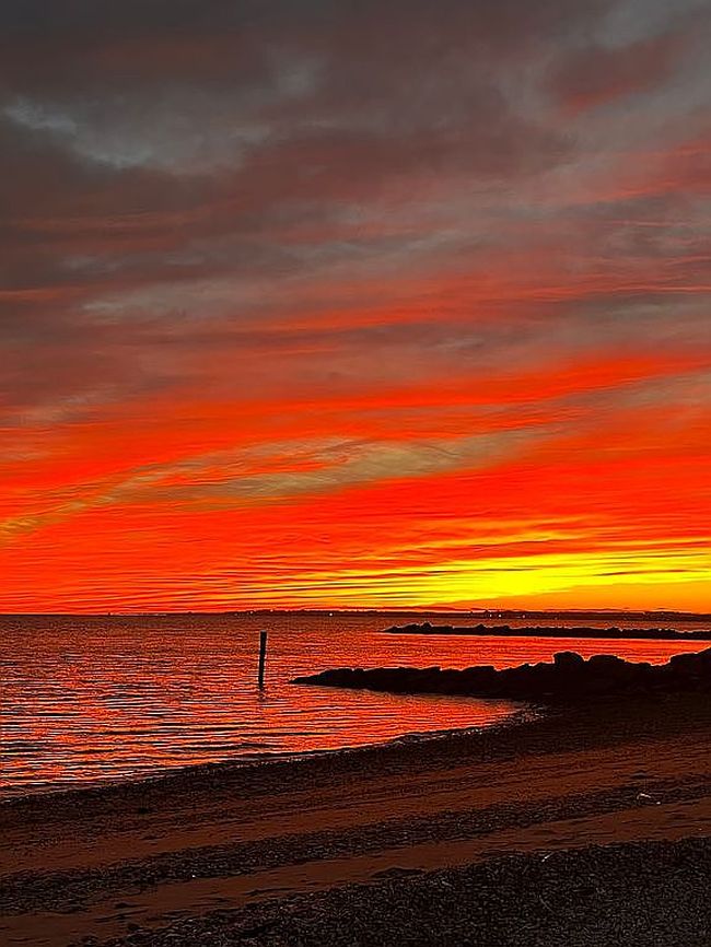 Photo of 72 Shoreline Dr, Stratford, CT