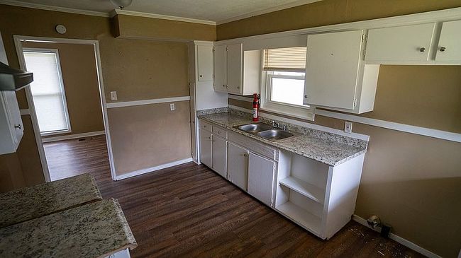 Image of 3036 Oak Forest Rd