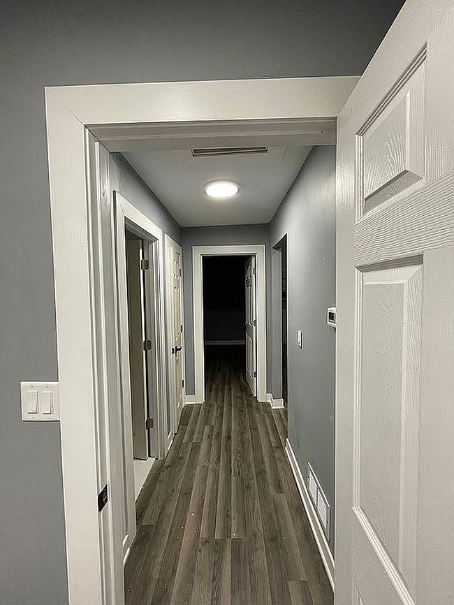 Image of 706 W 9th St