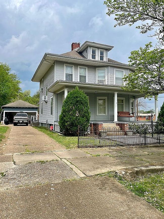 Additional photo 1 of property located at 298 E Market St