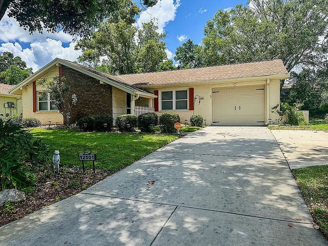 Photo of 12501 Stagecoach Ln, Hudson, FL
