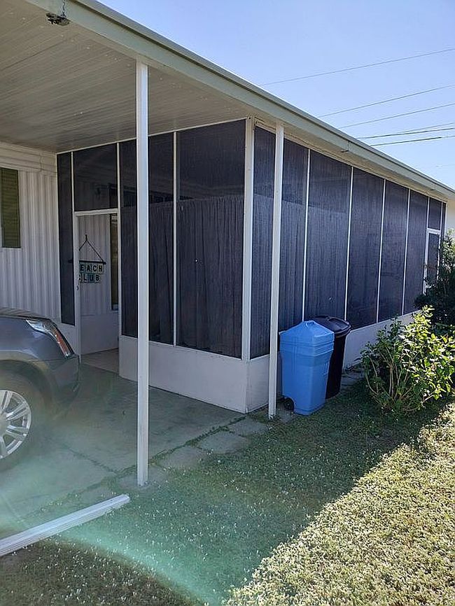 Image of 34408 Oleander Dr N