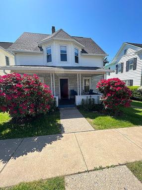 Preview of property located at 648 E 3rd St