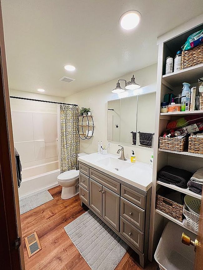 Photo of 1308 25th St, La Grande, OR