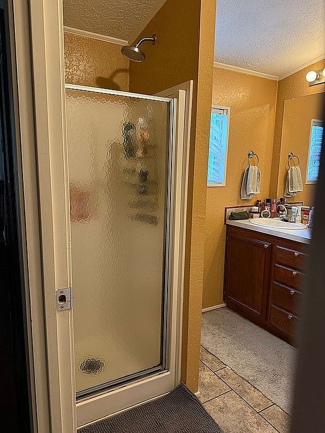 Photo of 171 Honeysuckle Ln, Burke, TX