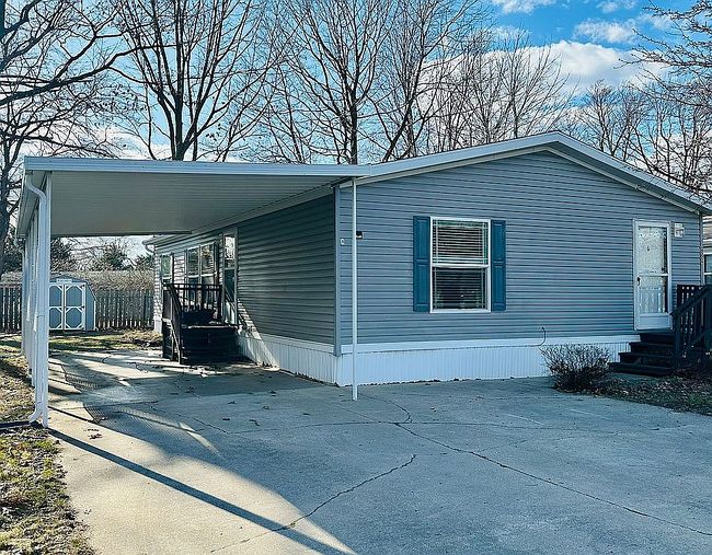 Image of 2524 S Crossway Ln