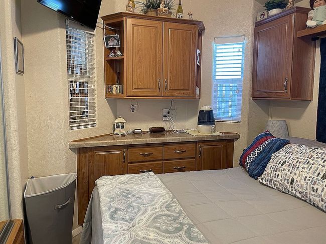 Image of 400 N Plaza Dr #701