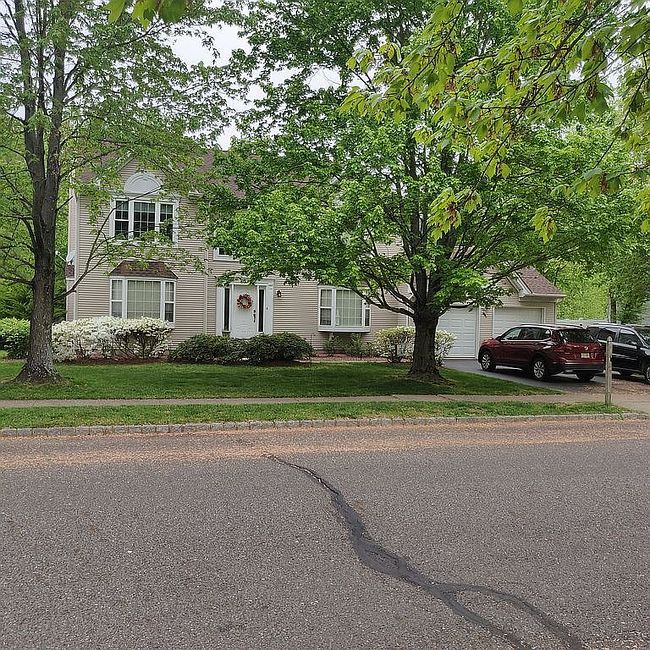 Photo of 17 Trellis Way, Robbinsville, NJ