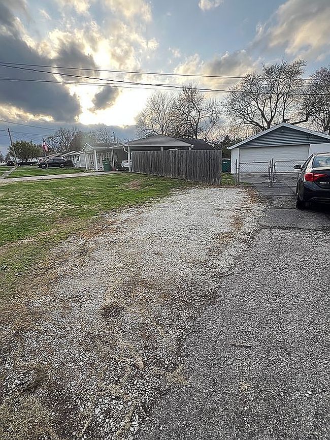 Image of 390 Hillview Blvd