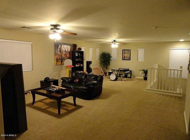 Image of 32890 N Pebble Creek Dr