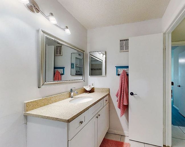 Additional photo 1 of property located at 1401 S Palmetto Ave Apt 609