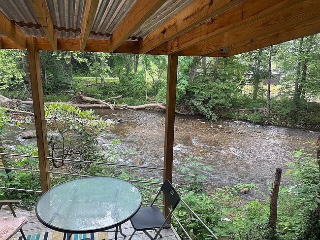 Photo of 19 Pike Point, Waynesville, NC