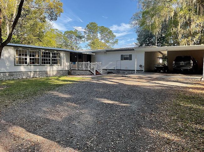 Image of 14 Lakeshore Dr
