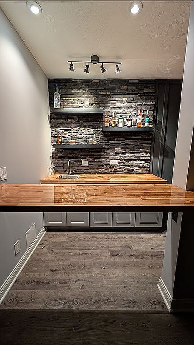 Image of 228 Knotty Pine Ln