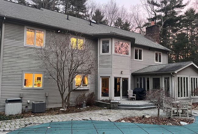 Photo of 117 Stonehedge Ln, Milford, PA