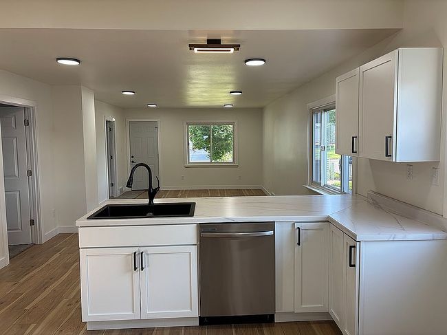 Photo of 605 1st Ave N, Watertown, SD