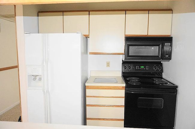 Photo of 6 Banyan Wood Ct, Essex, MD