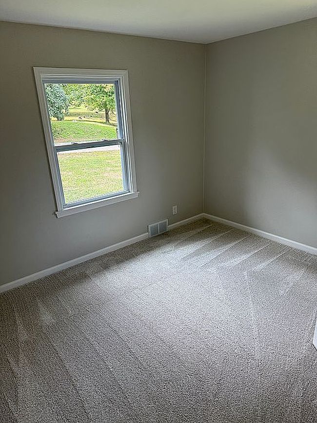 Photo of 266 Dutch Ln, Hermitage, PA