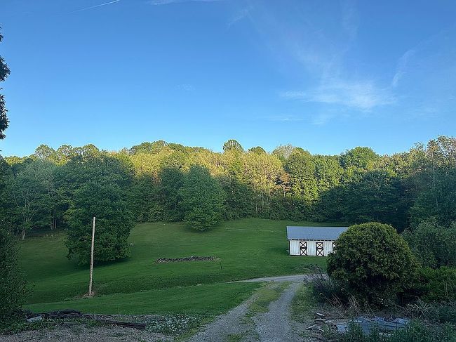 Photo of 761 Bates Rd, Creekside, PA