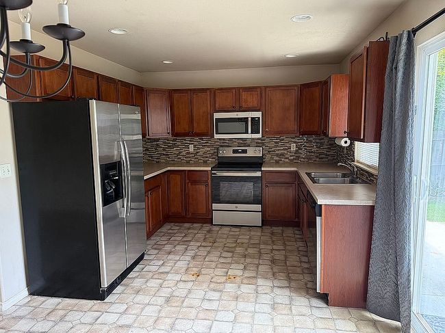 Photo of 5728 W Walnut St, Yakima, WA