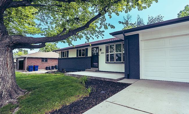 Photo of 4854 S Parfet St, Littleton, CO