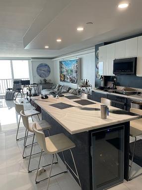 Preview of property located at 2625 Collins Ave Apt 1404