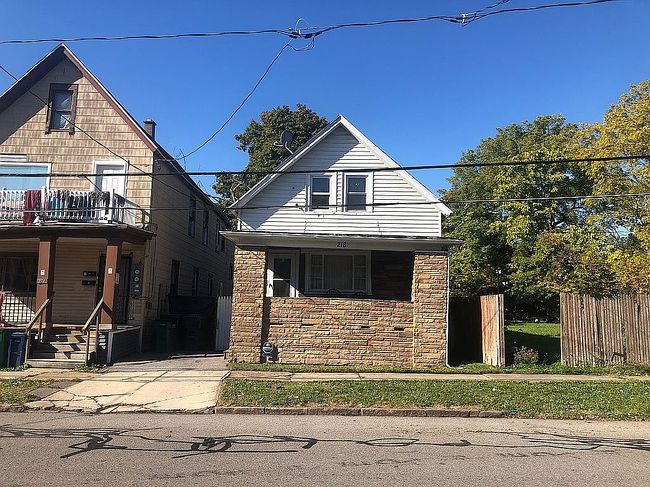 Photo of 218 Herman St