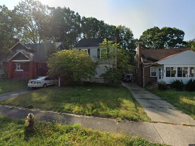 Photo of 161 E Auburndale Ave