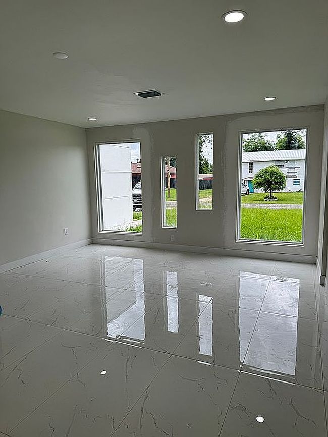 Image of 55 Colin Ave S