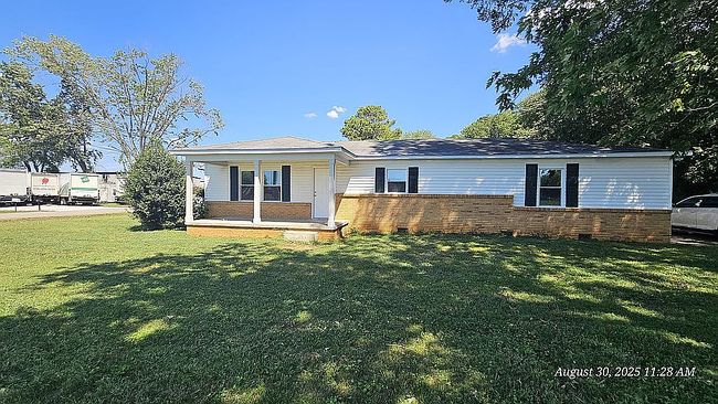 5624 Oakwood Rd, Huntsville, AL