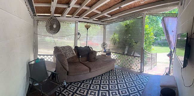 Image of 315 S Pecan St