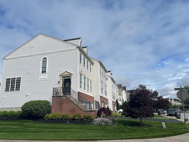 Image of 355 Rockmeade Dr